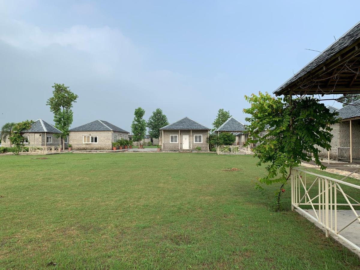 Hotel Anand At The Satluj Anandpur Sāhib Exterior foto
